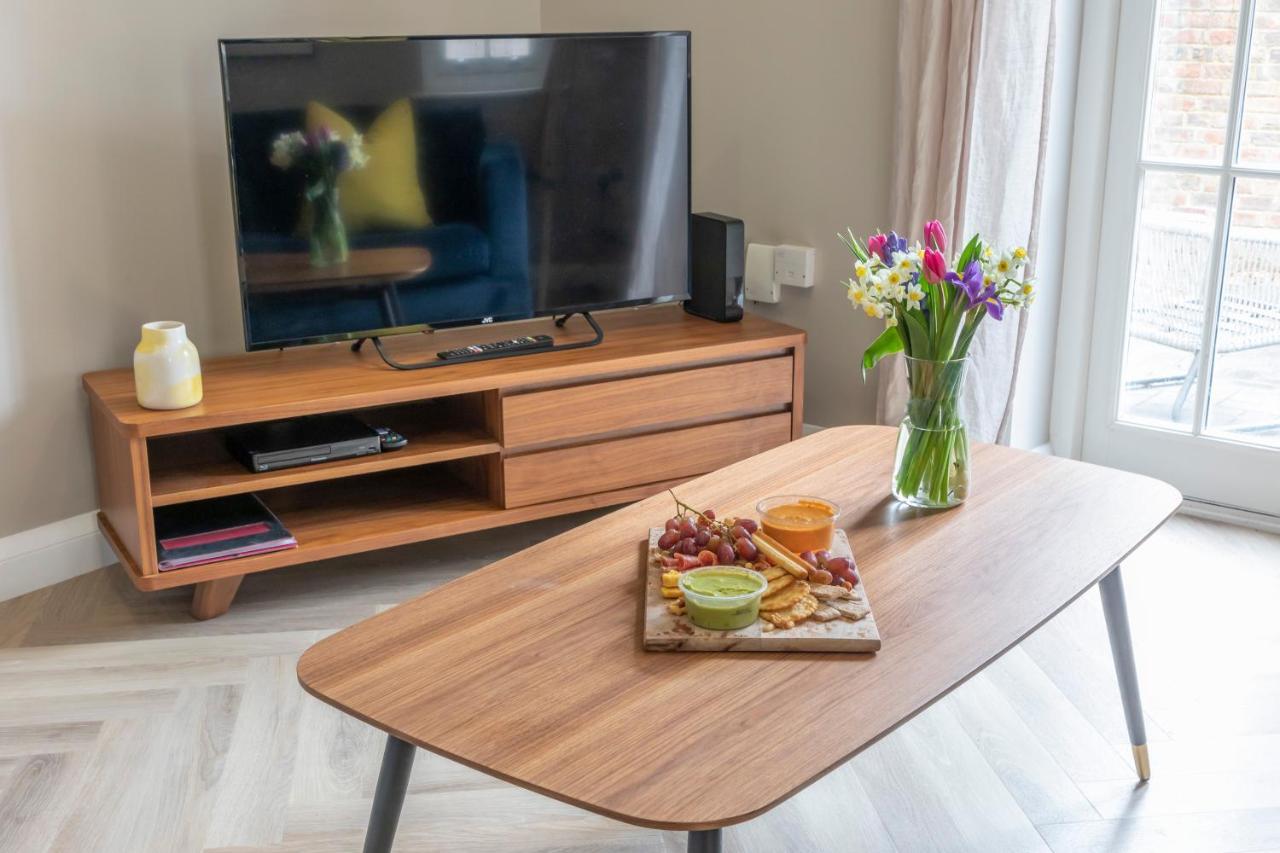 Elliot Oliver - 2 Bedroom Garden Apartment With Parking Челтенхам Экстерьер фото